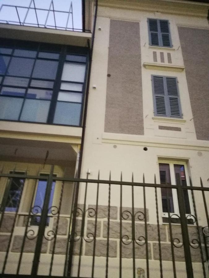 ホテル Casa Caudi ローマ エクステリア 写真